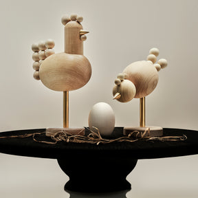 Kana-veistos, 20 cm, lakattu puu